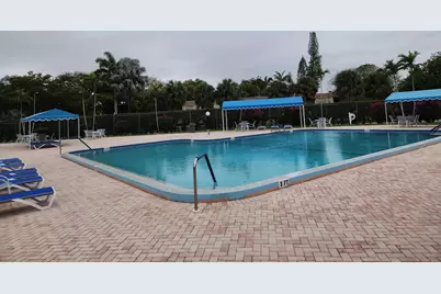 711 Lori Drive, Palm Springs, FL 33461 - Photo 28