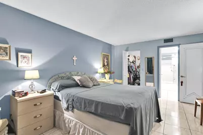 711 Lori Drive, Palm Springs, FL 33461 - Photo 1