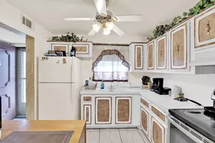 711 Lori Dr, Palm Springs, FL 33461 - Photo 2