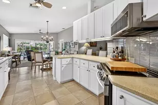 11476 SW Pembroke Dr, Port Saint Lucie, FL 34987 - Photo 12