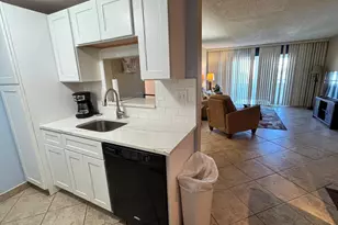 3212 NE 12th St, Pompano Beach, FL 33062 - Photo 8