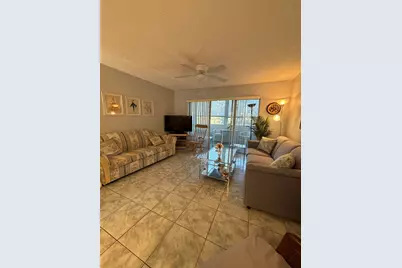 725 Lori Drive #203, Palm Springs, FL 33461 - Photo 4