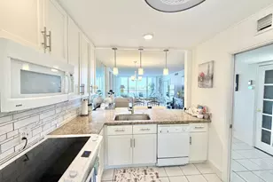 3051 N Course Dr, Pompano Beach, FL 33069 - Photo 4