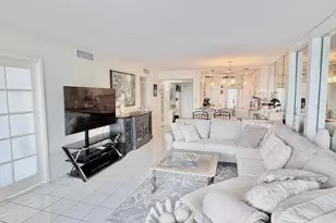 3051 N Course Dr, Pompano Beach, FL 33069 - Photo 8