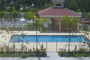 519 E Sheridan St, Dania Beach, FL 33004 - Photo 2