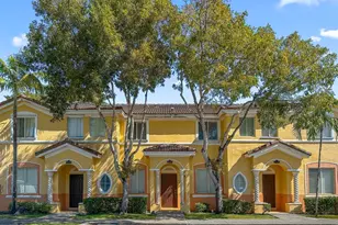 2527 SE 15th Pl, Homestead, FL 33035 - Photo 2