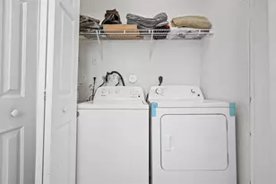 2527 SE 15th Pl, Homestead, FL 33035 - Photo 10