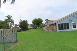 9856 Watermill Cir, Boynton Beach, FL 33437 - Photo 32