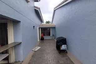 9856 Watermill Cir, Boynton Beach, FL 33437 - Photo 40