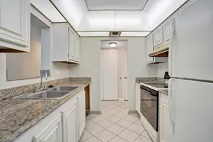 1009 N Ocean Blvd, Pompano Beach, FL 33062 - Photo 6