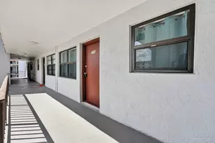 1335 W 68th St, Hialeah, FL 33014 - Photo 20