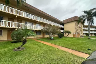 500 Village Green Cir W, Palm Springs, FL 33461 - Photo 2