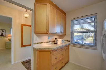 307 Lake Evelyn Drive, West Palm Beach, FL 33411 - Photo 12