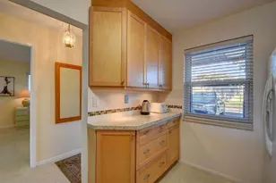 307 Lake Evelyn Dr, West Palm Beach, FL 33411 - Photo 12