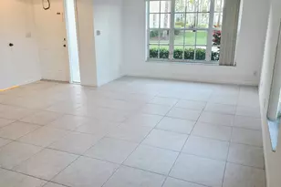 10851 Palm Ridge Ln, Tamarac, FL 33321 - Photo 8