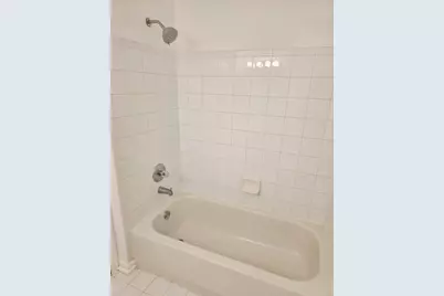 10851 Palm Ridge Lane, Tamarac, FL 33321 - Photo 18