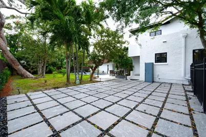 1629 S Lakeside Drive, Lake Worth, FL 33460 - Photo 28