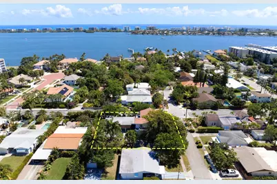 1629 S Lakeside Drive, Lake Worth, FL 33460 - Photo 1