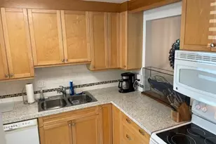 307 Lake Evelyn Dr, West Palm Beach, FL 33411 - Photo 6