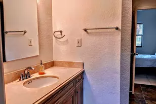 1827 NE 15th Ave NE, Fort Lauderdale, FL 33305 - Photo 8