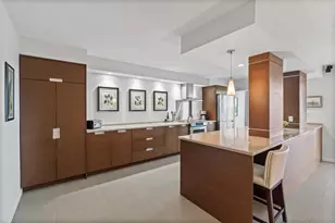 3050 NE 47th Ct, Fort Lauderdale, FL 33308 - Photo 1