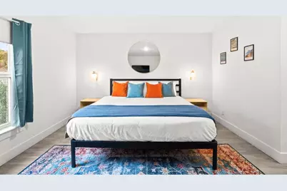 565 Lilac Court, West Palm Beach, FL 33407 - Photo 12