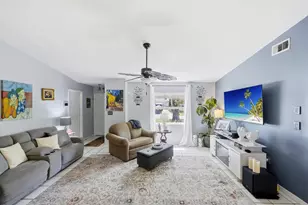 225 SW Crescent Ave, Port Saint Lucie, FL 34984 - Photo 4