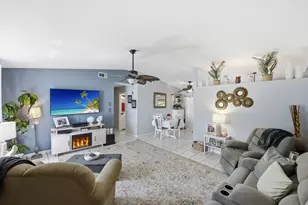 225 SW Crescent Ave, Port Saint Lucie, FL 34984 - Photo 2