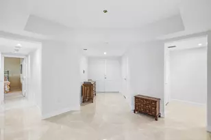 20320 Fairway Oaks Dr, Boca Raton, FL 33434 - Photo 4