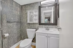 204 Flanders E, Delray Beach, FL 33484 - Photo 14