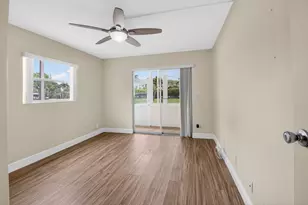 204 Flanders E, Delray Beach, FL 33484 - Photo 12