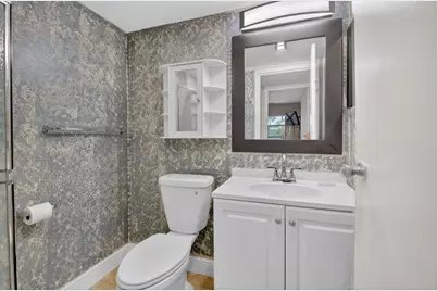 204 Flanders E, Delray Beach, FL 33484 - Photo 14