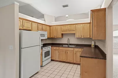 875 Gabriel Avenue NE, Palm Bay, FL 32907 - Photo 6