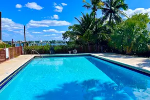 720 N Dixie Hwy, Lantana, FL 33462 - Photo 2