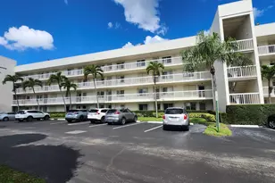 3146 Via Poinciana, Lake Worth, FL 33467 - Photo 1