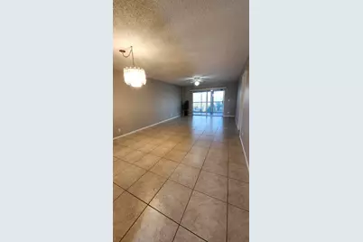 3146 Via Poinciana #414, Lake Worth, FL 33467 - Photo 24