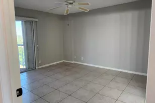 3146 Via Poinciana, Lake Worth, FL 33467 - Photo 34