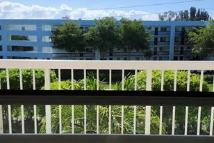 3146 Via Poinciana, Lake Worth, FL 33467 - Photo 14