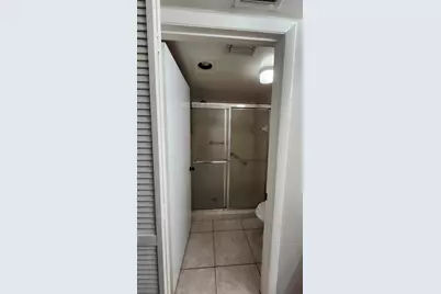 3146 Via Poinciana #414, Lake Worth, FL 33467 - Photo 38