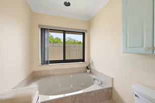 9127 NW 51st Pl, Coral Springs, FL 33067 - Photo 28