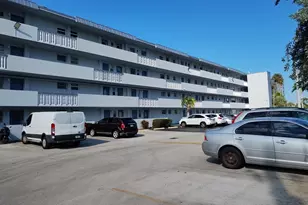 1333 E Hallandale Beach Blvd, Hallandale Beach, FL 33009 - Photo 10