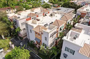 1033 NE 17th Way, Fort Lauderdale, FL 33304 - Photo 22