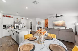 701 Carlyle Wy, Fort Pierce, FL 34947 - Photo 18