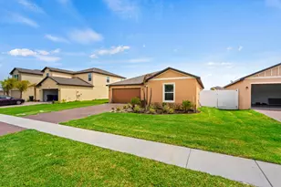 701 Carlyle Wy, Fort Pierce, FL 34947 - Photo 4