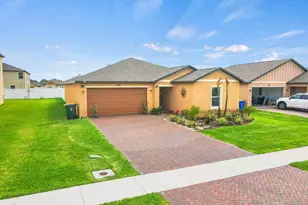 701 Carlyle Wy, Fort Pierce, FL 34947 - Photo 48