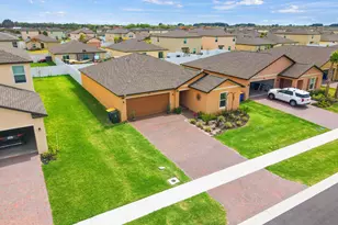 701 Carlyle Wy, Fort Pierce, FL 34947 - Photo 58