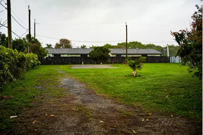 3825 Lakewood Road, Palm Springs, FL 33461 - Photo 6