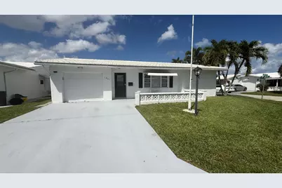 1901 SW 14th Avenue, Boynton Beach, FL 33426 - Photo 2