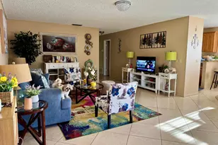 12 Lake Vista Trail, Port Saint Lucie, FL 34952 - Photo 8