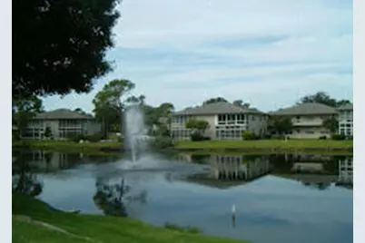 12 Lake Vista Trail #201, Port Saint Lucie, FL 34952 - Photo 2